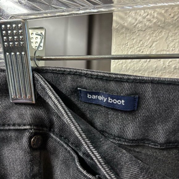 Talbots Simply Flattering 5 Pocket Black Washed Barely Boot Jeans Size 6 - Picture 4 of 7